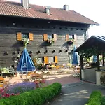 Gæstehus St. Georg Mit Moststueberl Bad Griesbach (Bavaria)