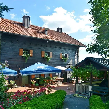 Guest house St. Georg Mit Moststueberl Bad Griesbach (Bavaria)