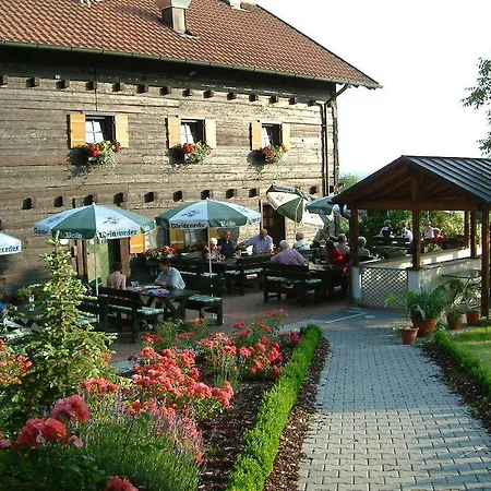 بيت ضيافة St. Georg Mit Moststueberl 4*