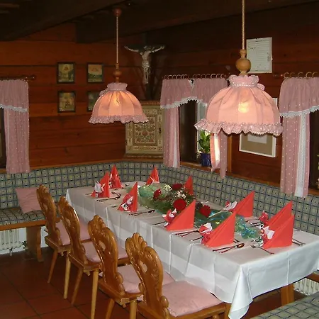 St. Georg Mit Moststueberl