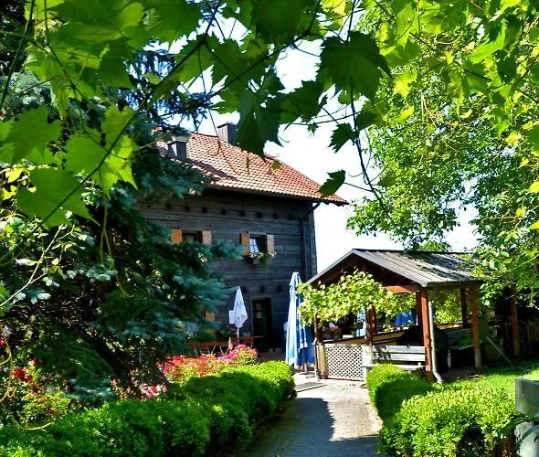St. Georg Mit Moststueberl 4* باد جريسباخ