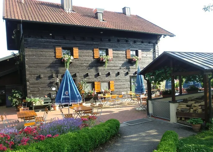 Konukevi St. Georg Mit Moststueberl Bad Griesbach (Bavaria)